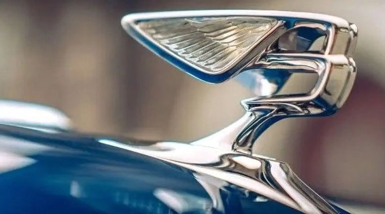Bentley може да оборудва автомобилите си с дронове