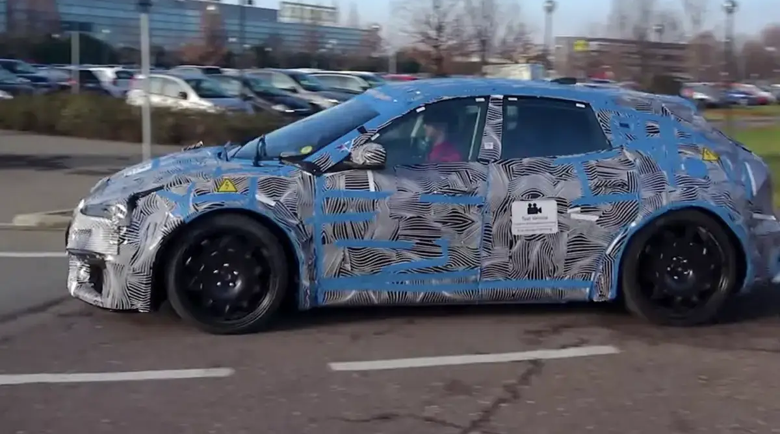 Ferrari разкри премиерната дата за първия си електромобил