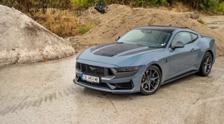 „Истинският“ Ford Mustang запазва V8 за дълго време